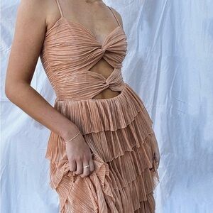 Gianni Bini Grace Metallic Plisse Sweetheart Tiered Dress